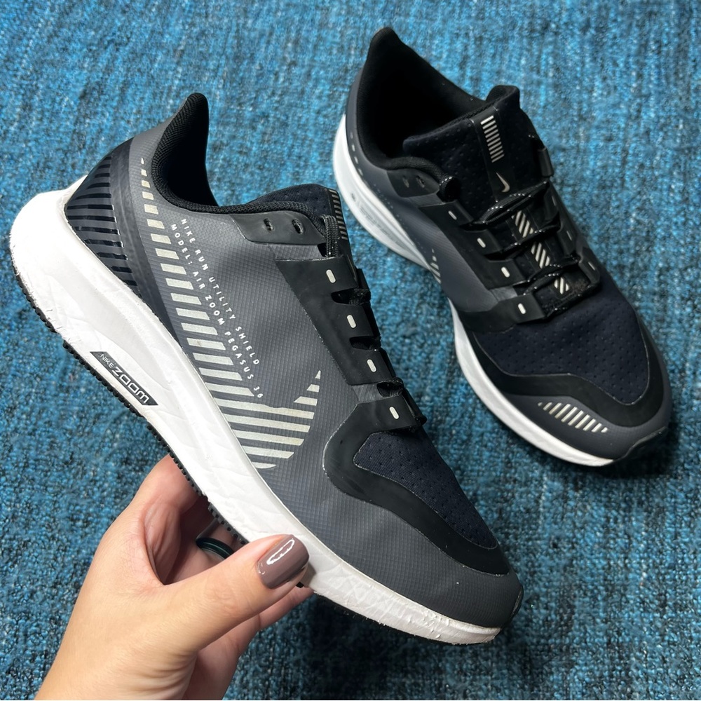 Nike Air Zoom Pegasus 36 Shield Running Shoes in Black Cool Gray Youth Size 5